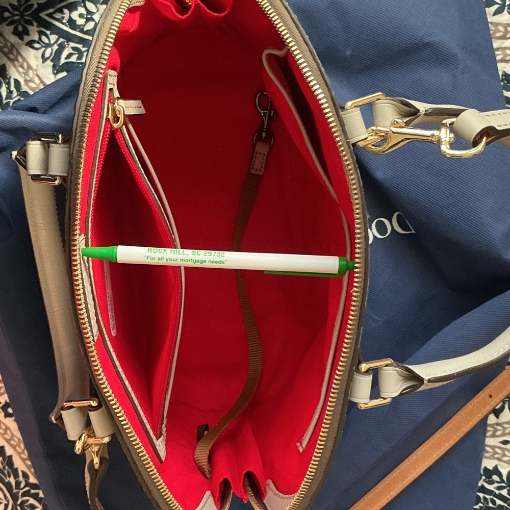 Dooney & Bourke metal green zip zip satchel NWT. - Picture 5 of 10
